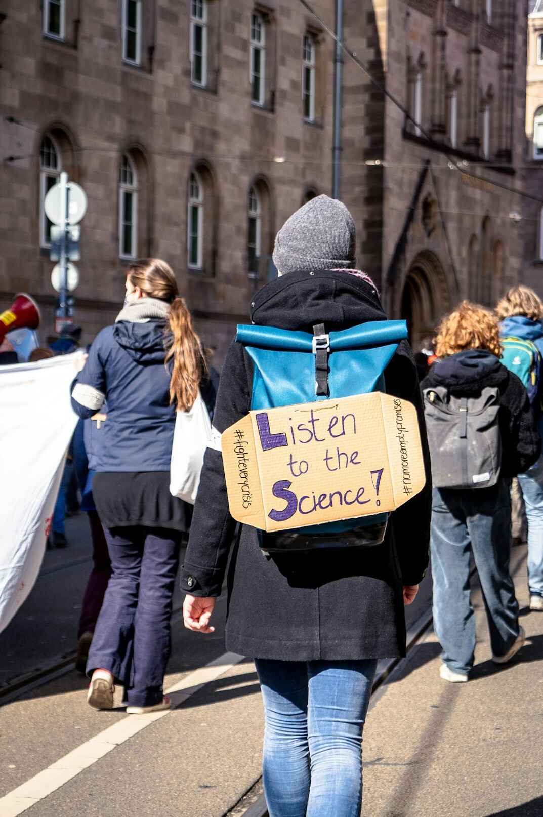 musician at climate rally